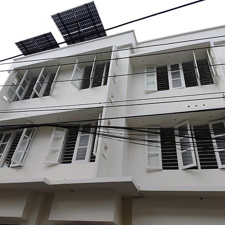 Sivasarass Rooms Thiruvananthapuram Exterior photo